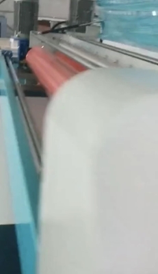 1000 mm yuvarlak genişliğindeki perde kaplama makinesinin pürüzsüz ve kaplama kalınlığı 0.02-2mm