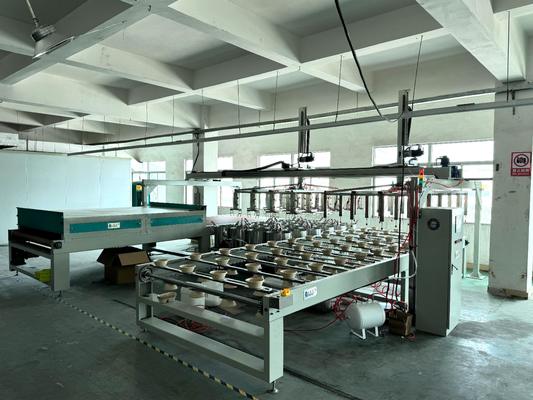 Kalıplı Pulp Masa Tablosu için Yüksek Verimlilikli Spin Kaplama Üretim Hatı - Özelleştirilebilir Parametrelerle 24 İstasyonlu İç Kaplama Sistemi