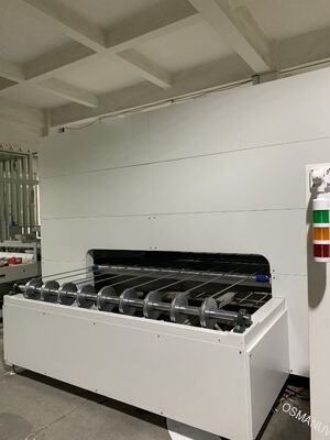 Şarap tepsileri ve kozmetik ambalajları için yüksek verimli otomatik püskürtme kaplama hattı (dış yüzey)