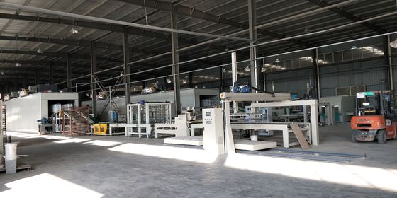 Sprey Kaplama Makinası Sprey Boya Üretim Hattı Otomatik Yükleme ve Boşaltma Sistemi Fabrikası