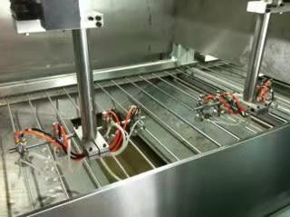 Kapı Paneli için 60KW Mitsubishi Servo Motor Sprey Kaplama Ekipmanları