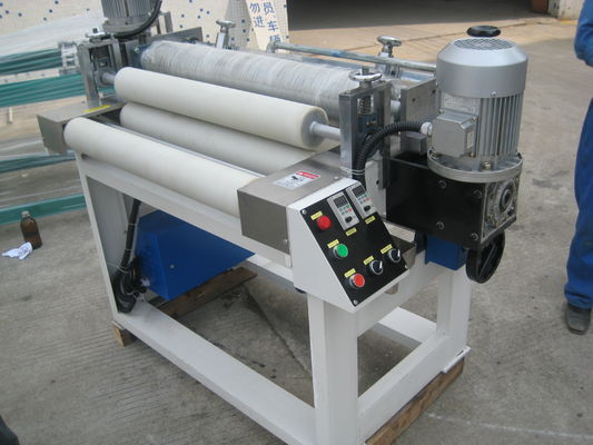PVC Panel Düz Ahşap 620Mm KHV Rulman için UV Rulo Sprey Kaplama Makinesi
