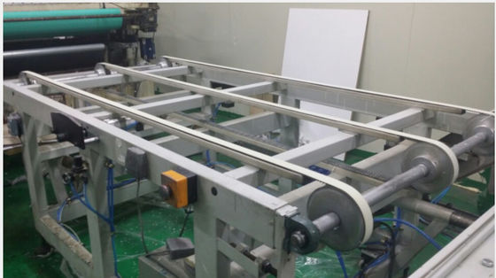 Gelişmiş PLC kontrolü ile 50kg/saat kapasiteli kemer taşıma makinesi