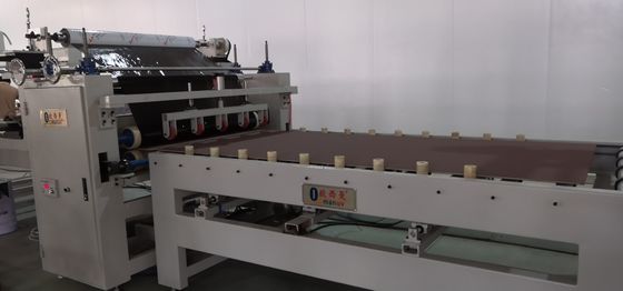 UV Baskı Vernik Kaplama Makinesi PVC Konveyör Spot UV Makinesi Çevrimdışı UV Kaplama Makinesi Fabrikası