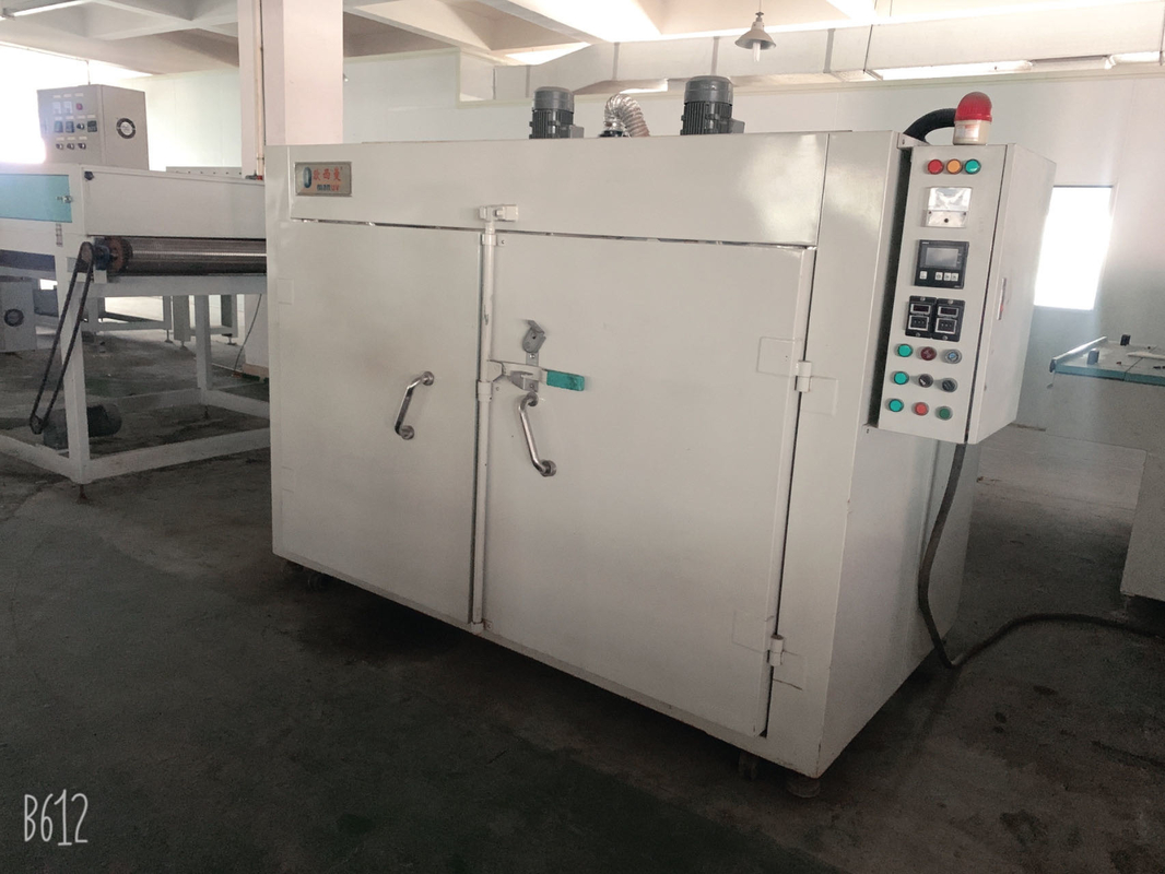 Dış boyutları 600 mm X 600 mm X 800 mm olan bir yıllık sabit sıcaklıklı fırın