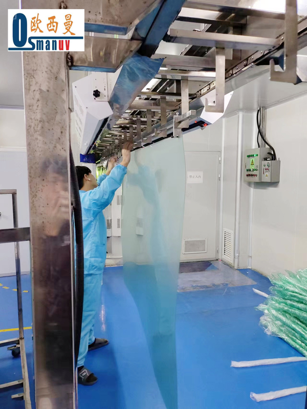 1000 mm yuvarlak genişliğindeki perde kaplama makinesinin pürüzsüz ve kaplama kalınlığı 0.02-2mm
