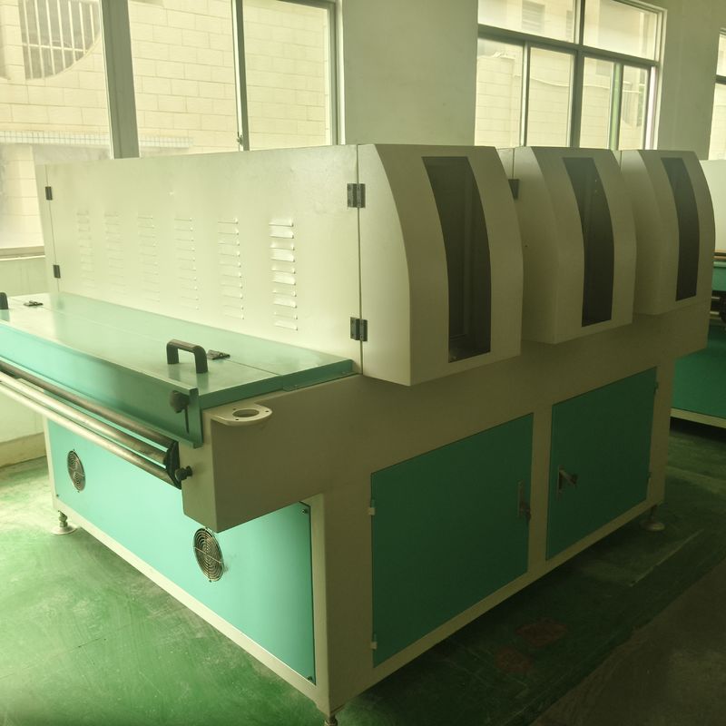 Enerji tasarrufu Üç lamba UV Düzeltme Makinesi 5-20m Per Min Metal Yaprak UV LED Makinesi