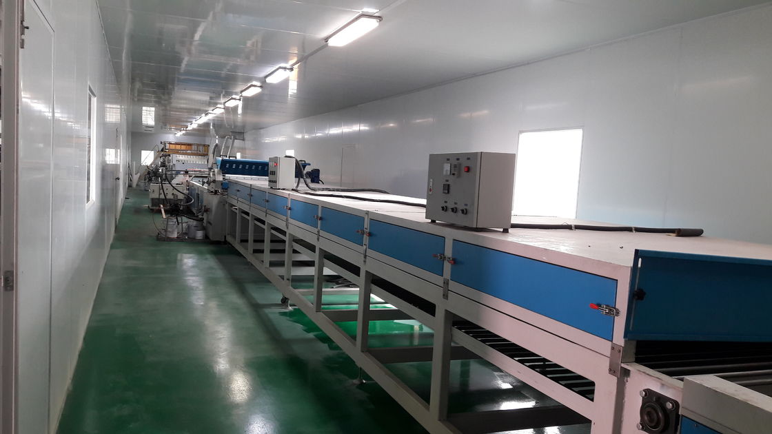 Sprey Kaplama Makinesi UV Kızılötesi Kurutma Makinesi Fabrikası W920mm 5m Dakika Tesviye Tec Spot