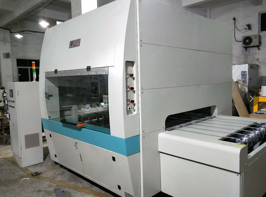 PLC/HMI Kontrol Sistemi Elli püskürtme tabancası için püskürtme kaplama makinesi 0-1000mm püskürtme genişliği