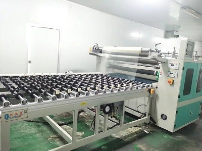 1.5KW Film Laminasyon Makinesi Cam, Akrilik, Plastik, Borad için 0.03-2mm kalınlığında hassas ve pürüzsüz laminasyon için