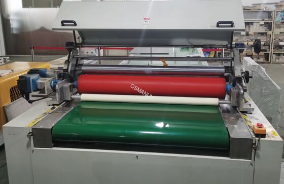2500mm'ye Kadar Özelleştirilebilir Kaplama Genişliğine ve Çok Yönlü Malzeme Uyumluluğu İçin Çift Makaralı Hassas Sisteme Sahip Endüstriyel Rulo Kaplayıcı