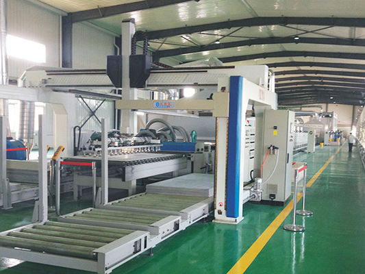 Entegre Levha Hattı UV Kaplama Makinesi 1500mm Püskürtme Tabancası 380VAC
